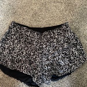 Lulu Lemon Reversible Shorts (Size 10)